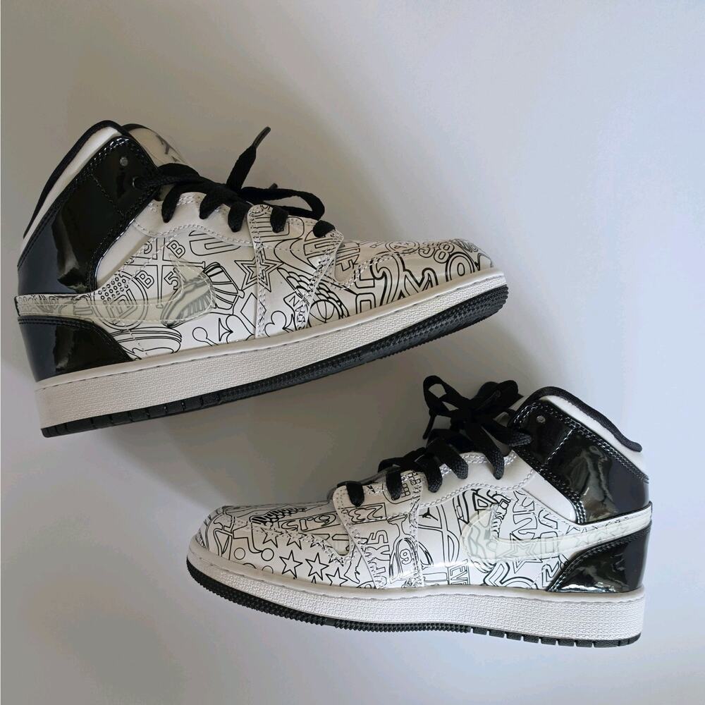 Nike Air Jordan 1 Mid SE (GS) DIY Doodle Black Graffiti DC4099-100, Boys SZ 5Y - Picture 8 of 9